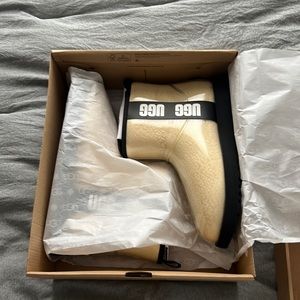 UGG classic clear minis